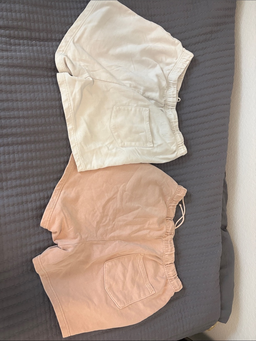 Elwood Sweatshorts - Picture 2 of 2